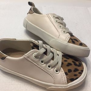 Old Navy Sneakers Size 6